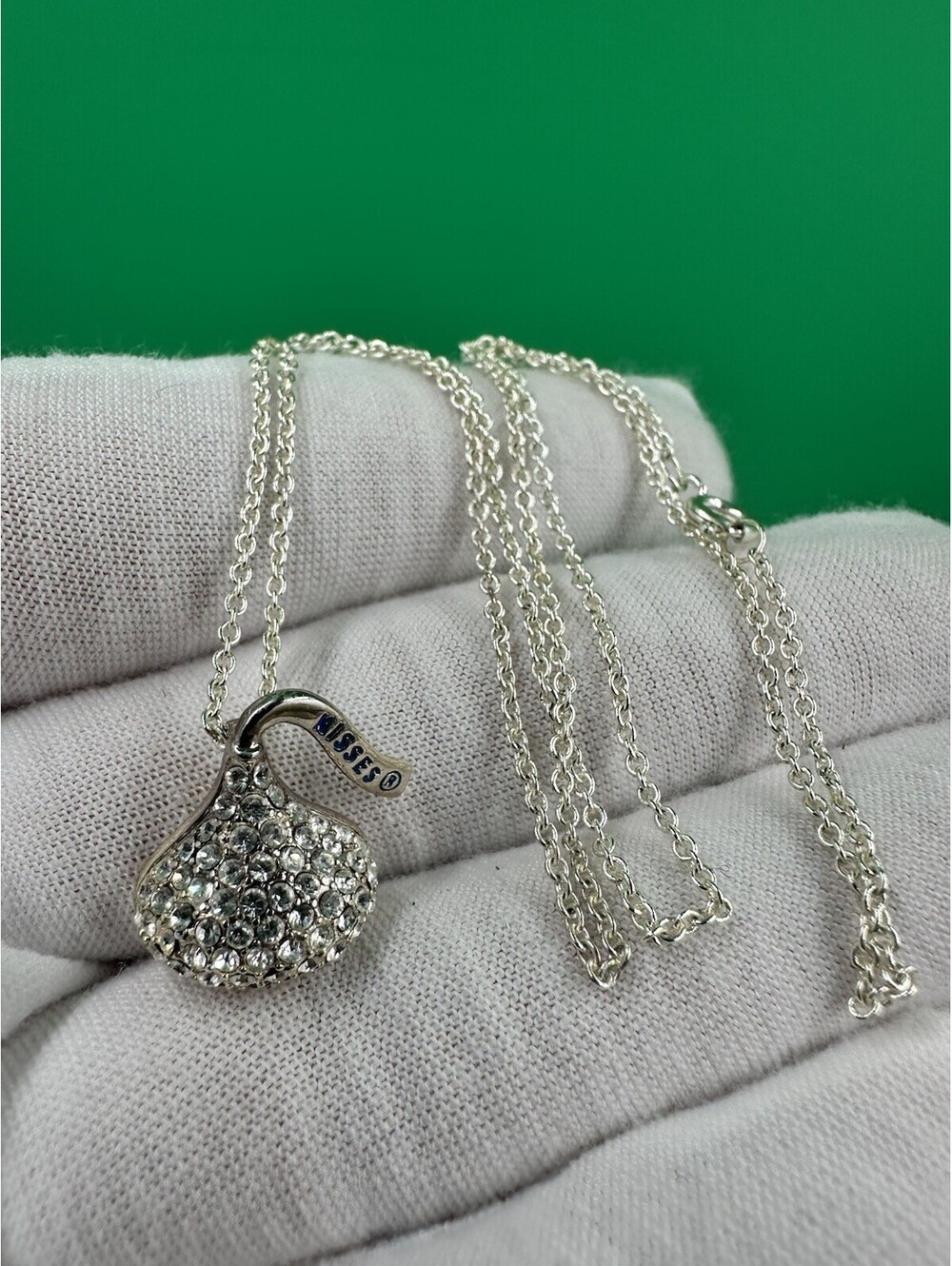 WTJ China Made Kisses Cable Chain Silver Tone Rhinestone Charm Necklace 18”